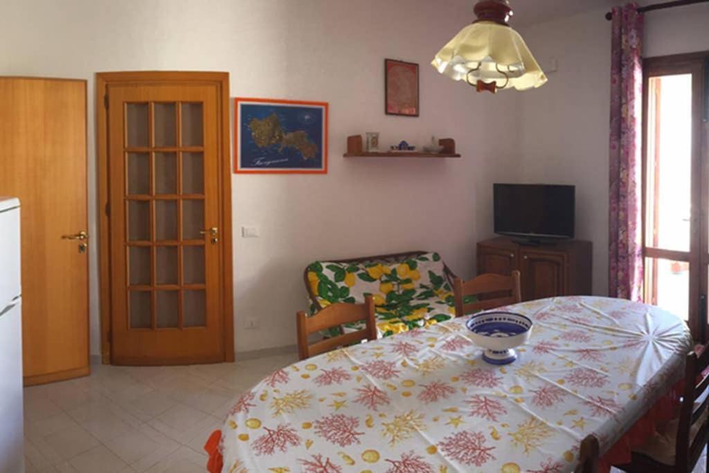 Il Rifugio Del Viandante Apartment Фавиняна Екстериор снимка